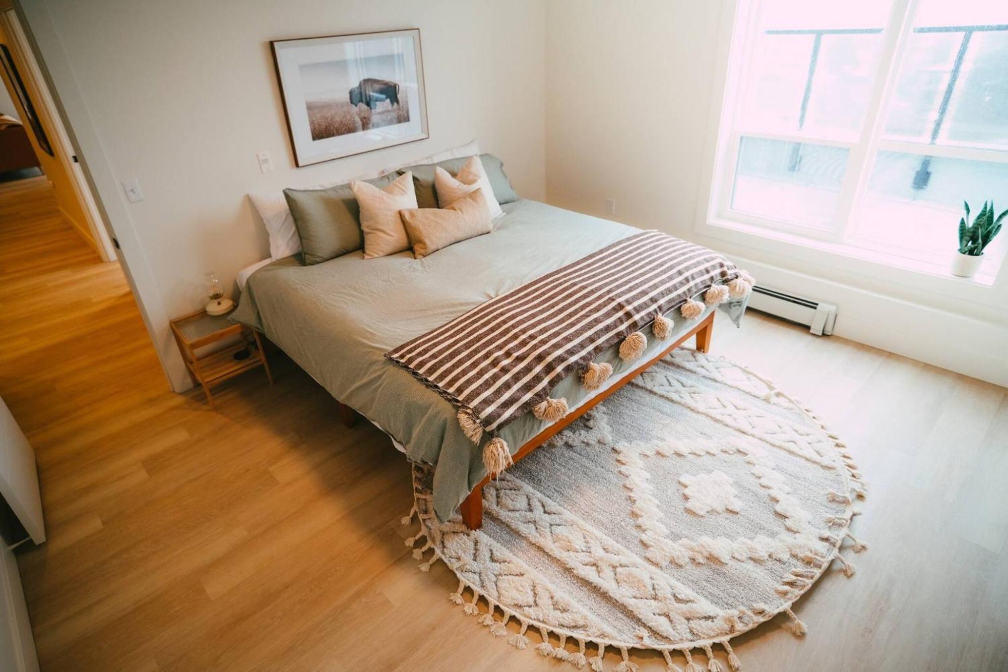 Apartment Chic Cozy Retreat - 2br - Stunning North End Views